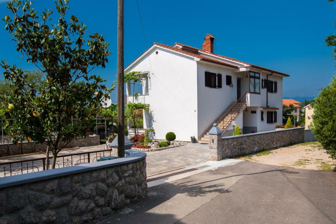 Apartments Marija & Anton Malinska Esterno foto