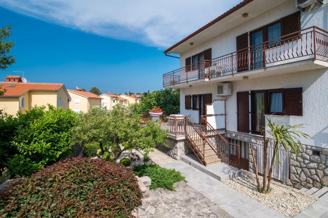 Apartments Marija & Anton Malinska Esterno foto